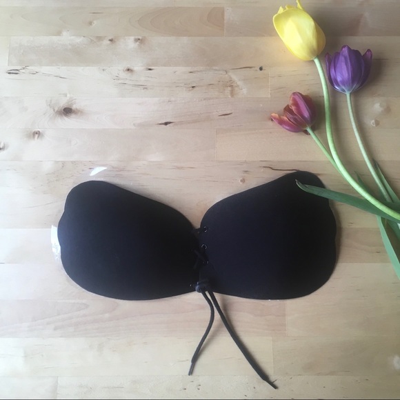 Stick on strapless bra - Picture 2 of 5